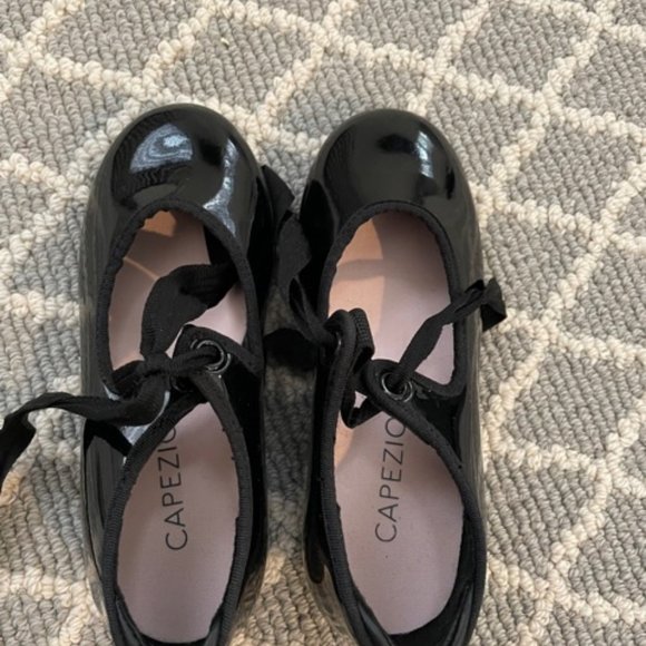 Capezio Tap Dance Shoes for Girls Size 11 - Picture 1 of 3